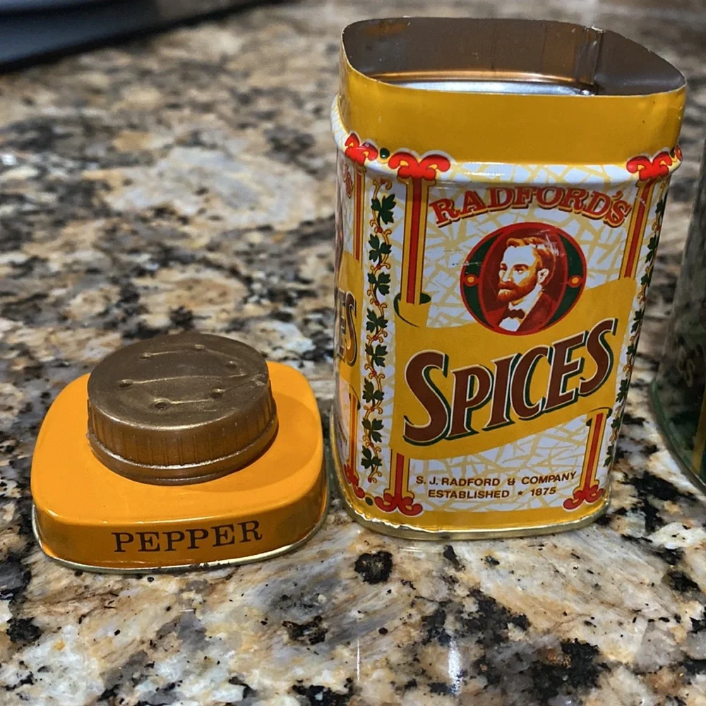 VINTAGE Novelty LIKE NEW Radford Spices Steamship Brand Salt & Pepper Tin Shaker